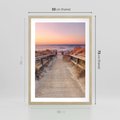 Plakat w ramie 50x70 - Spacer Wśród Przyboju - dróżka, morze - rama drewno