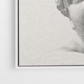 Obraz w ramie 50x50 - Szarość w Kamieniu - monochromatyczna marmurowa rzeźba, odcienie szarości - rama biała