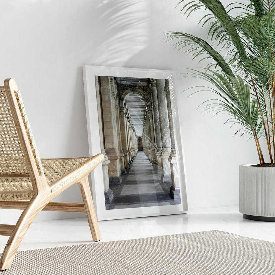 Plakat w ramie 30x40 - Uroki Kolumn - kolumny, architektura - rama biała