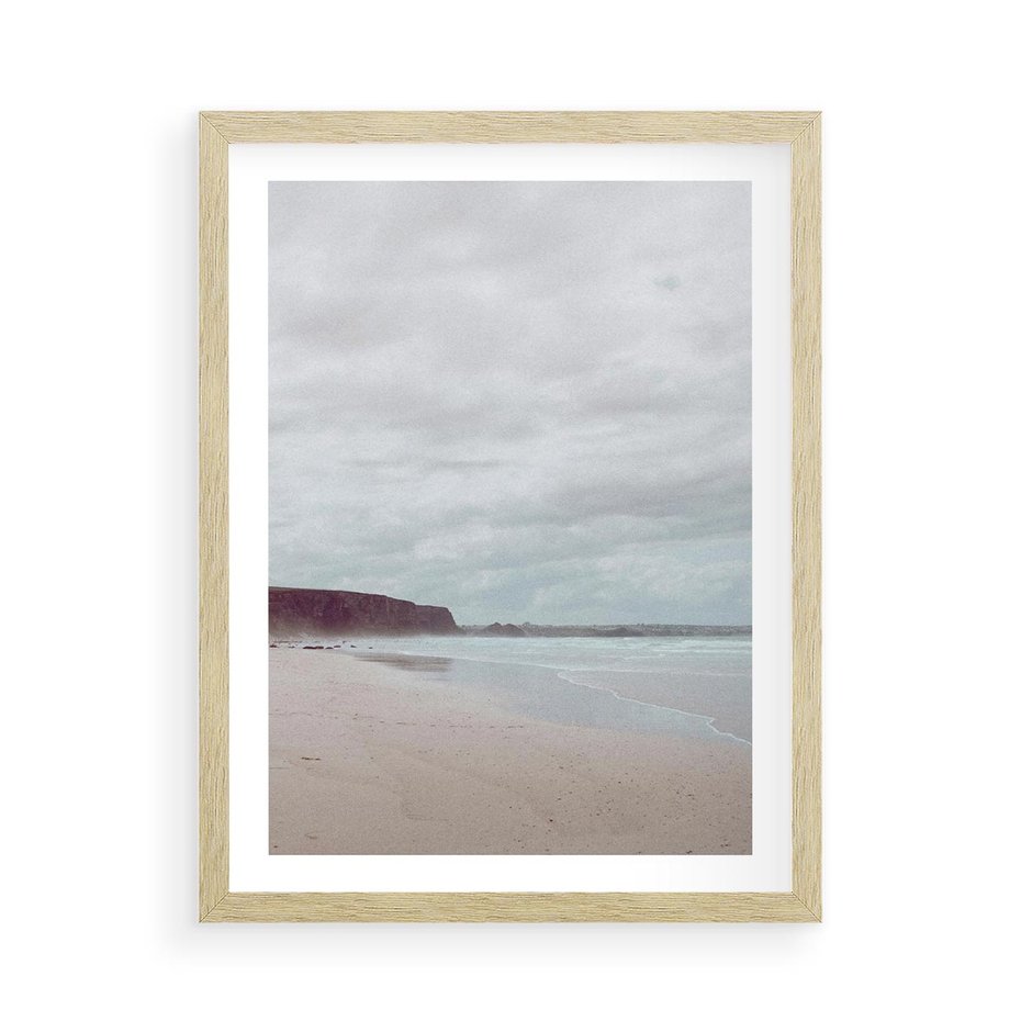 Plakat w ramie 50x70 - Mglista Plaża - plaża, mglisty krajobraz - rama drewno