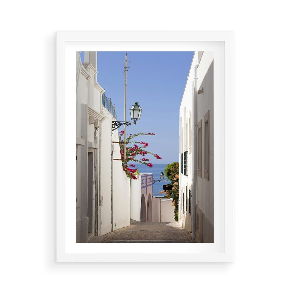 Plakat w ramie 50x70 - Podróże w Czasie: Perspektywiczna Uliczka - uliczka, perspektywa - rama biała