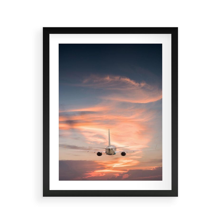 Plakat w ramie 40x50 - Podróż w Kierunku Słońca - samolot, samolot w powietrzu - rama czarna