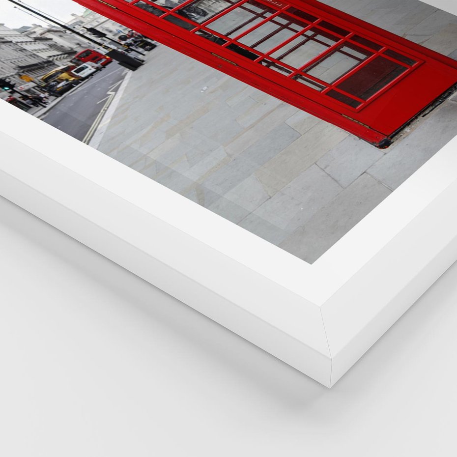 Plakat w ramie 50x70 - Londyńska budka w perspektywie - budka, Londyn - rama biała