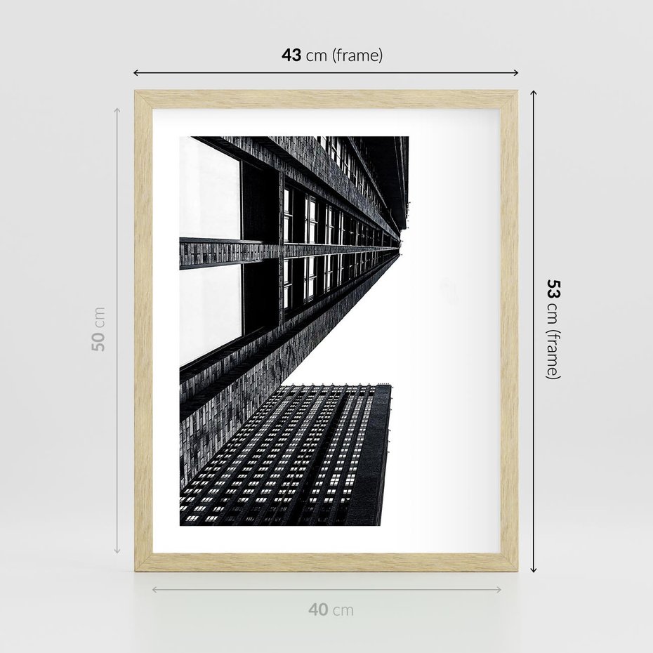 Plakat w ramie 40x50 - Geometryczna Asymetria - architektura, czarno białe zdjęcie - rama drewno