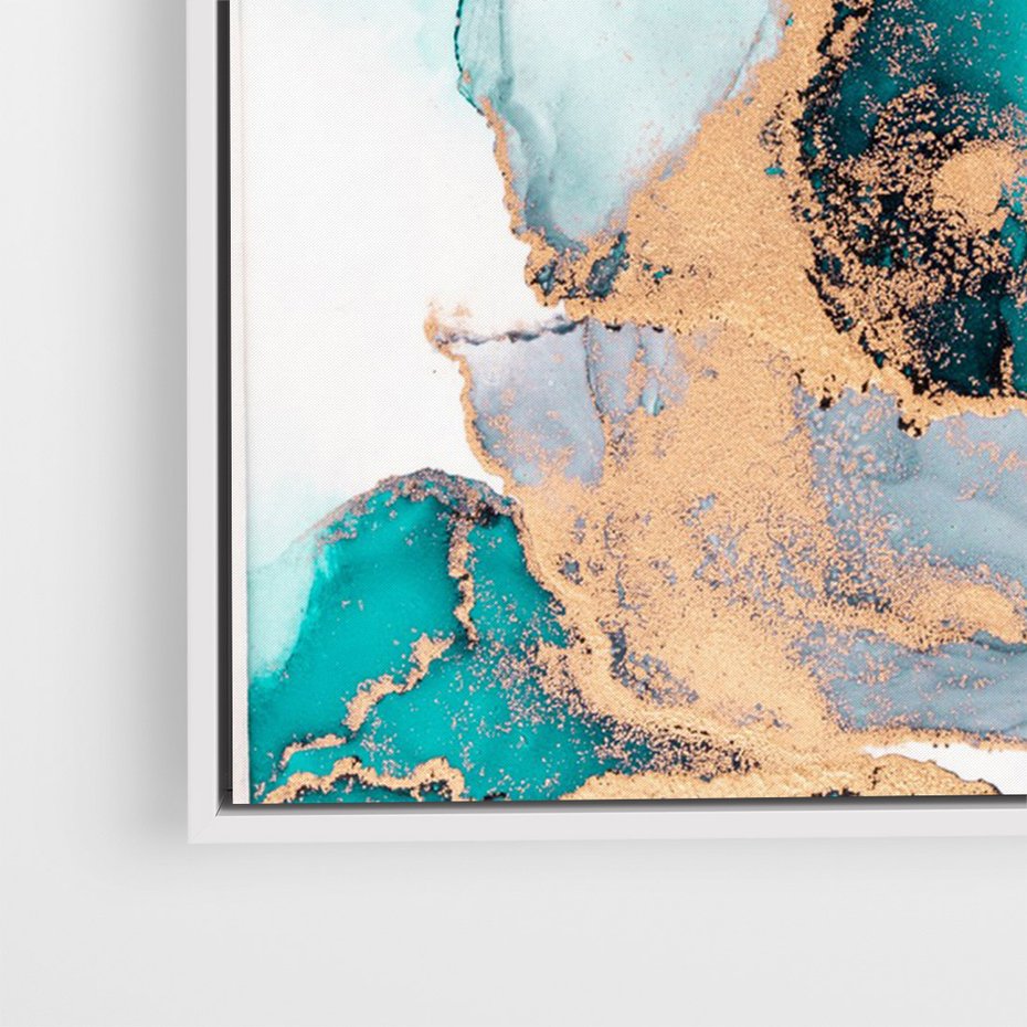 Obraz w ramie 80x120 - Elegancja i Subtelność - marmur, złoto - rama biała