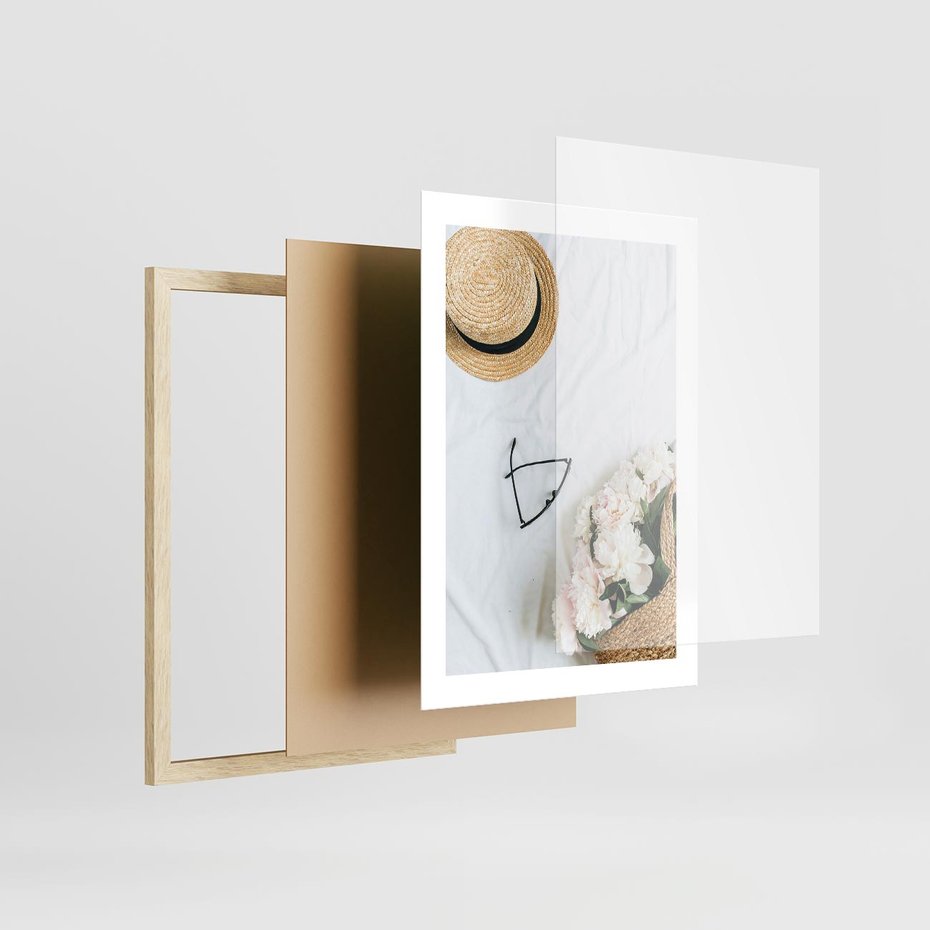 Plakat w ramie 30x40 - Urok Kobiecej Fotografii - kompozycja kobieca, fotografia - rama drewno