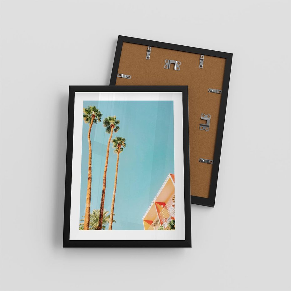 Plakat w ramie 30x40 - Letnie Marzenia - palmy, na tle nieba - rama czarna