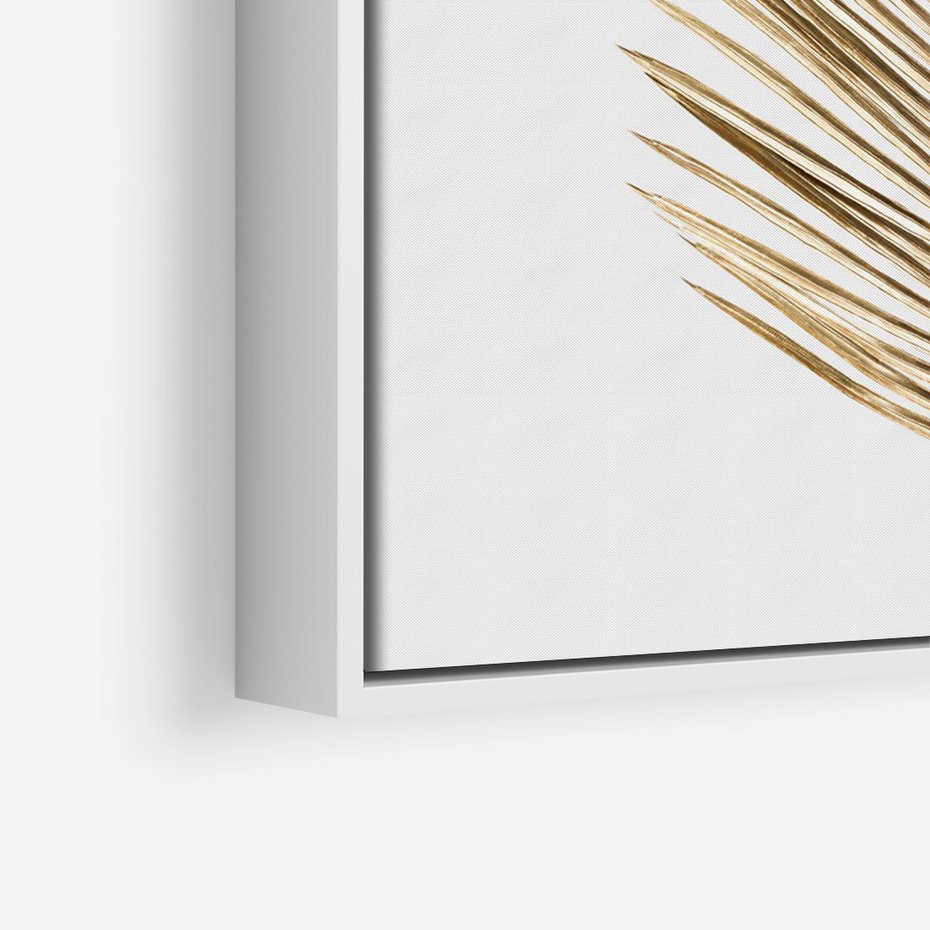 Obraz w ramie 50x70 - Złoty blask palmowego liścia - złota, palma - rama biała