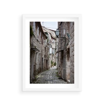 Plakat w ramie 50x70 - Malownicza uliczka we Włoszech - uliczka, Włoch - rama biała