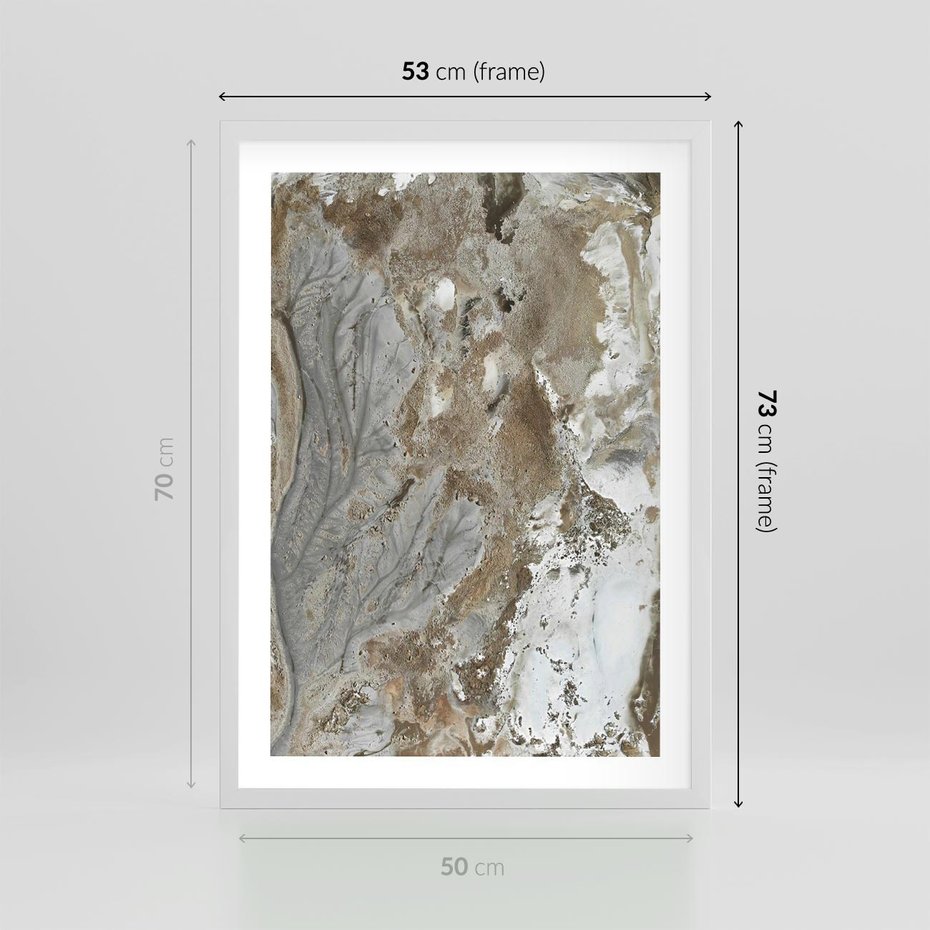 Plakat w ramie 50x70 - Spokój w Beżu - zdjęcie, naturalna tekstura - rama biała