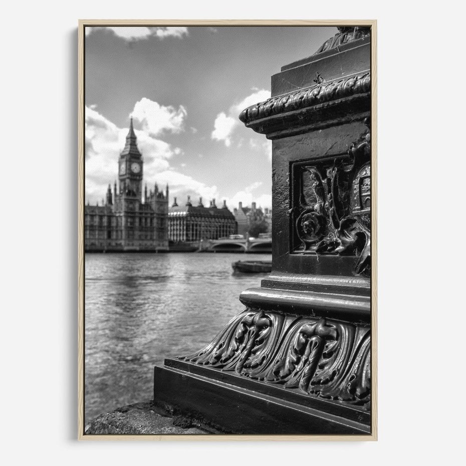 Obraz w ramie 50x70 - Pejzaż kruchości i siły - Londyn, Tamiza - rama drewno
