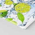 Obraz na płótnie 140x70 - Świeżość limonki i błękity wody - limonka, woda