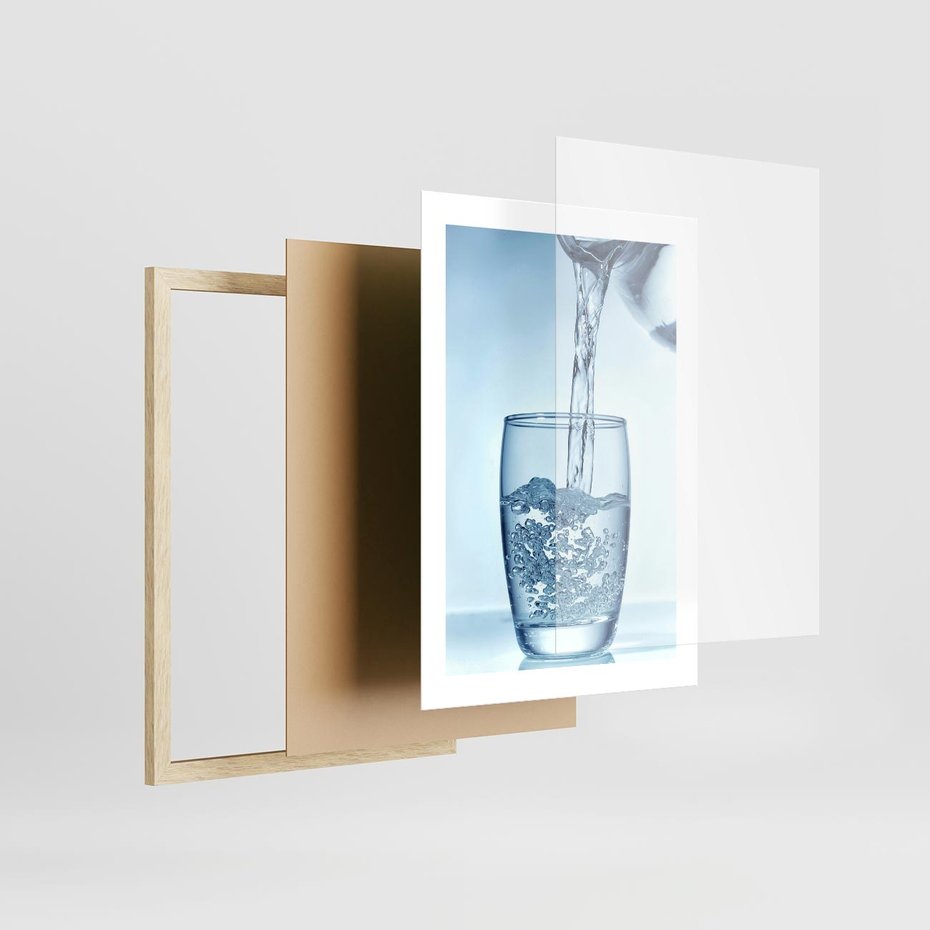 Plakat w ramie 30x40 - Chłodząca szklanka wody - szklanka, wody - rama drewno