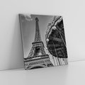 Obraz na płótnie 80x80 - Zabawa w Paryżu - czarno białe zdjecie, wieża eiffla