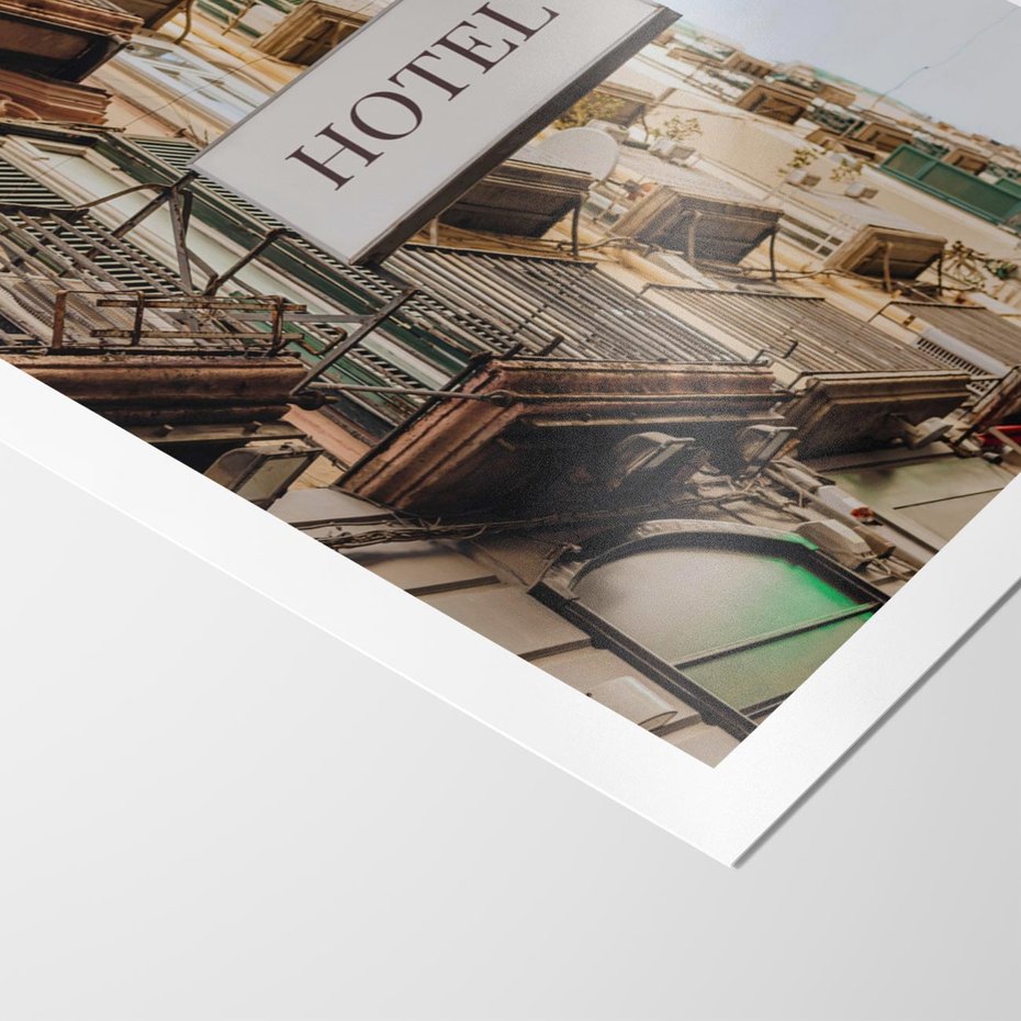 Plakat bez ramy 40x50 - Magiczne Spacery - hotel, uliczka