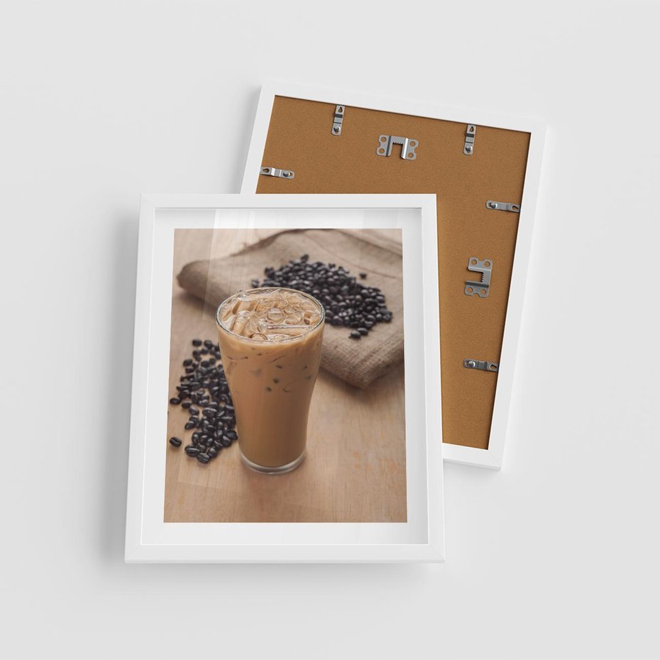 Plakat w ramie 40x50 - Kawa ice coffee: orzeźwiający napój - kawa, ice - rama biała