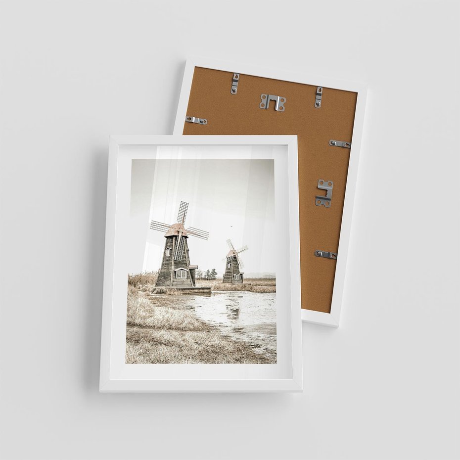 Plakat w ramie 30x40 - Wiejskie Młyny: Rustykalna Fotografia - młyny, rustykalna fotografia - rama biała