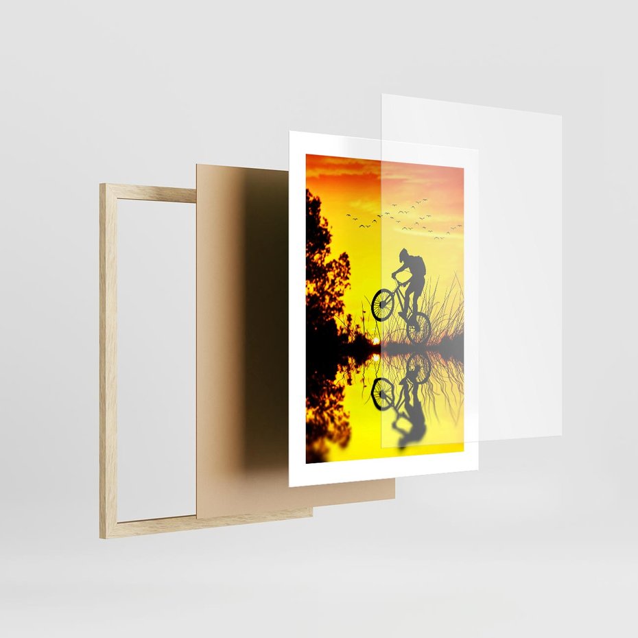 Plakat w ramie 30x40 - Rower przy zachodzie słońca - rower, zachód - rama drewno