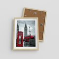 Plakat w ramie 30x40 - Uliczka z charakterystyczną budką w Londynie - Londyn, budka - rama drewno