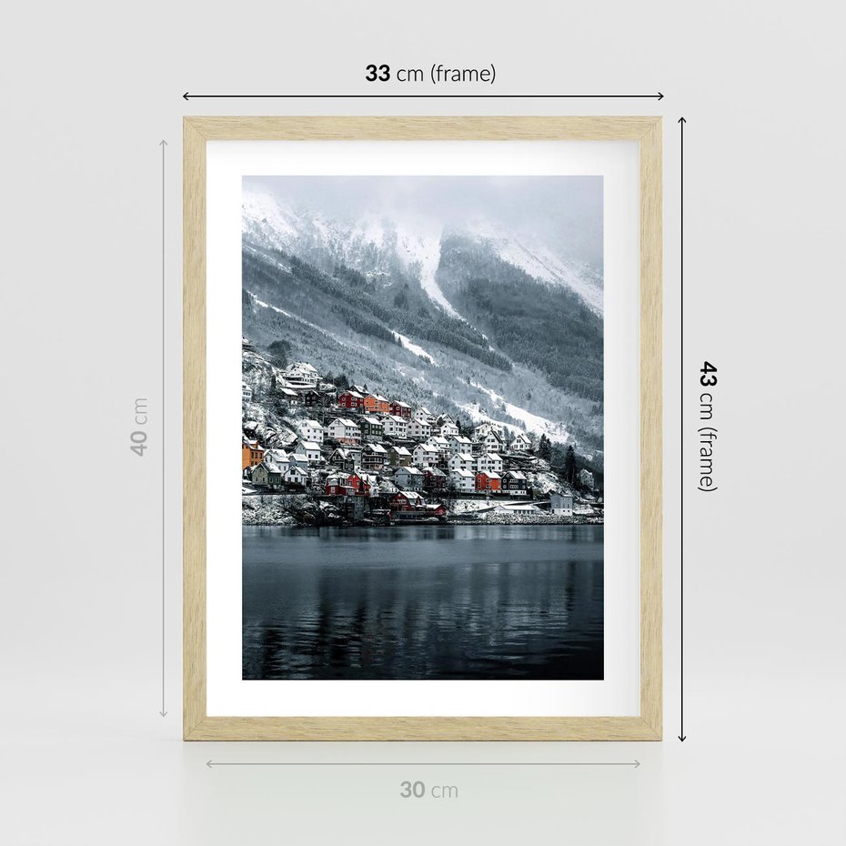 Plakat w ramie 30x40 - Skandynawia na Wzgórzach - domki na wzgórzu, skandynawia - rama drewno