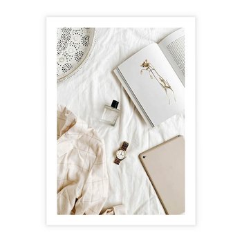 Plakat bez ramy 30x40 - Perfumy, Książka i Moda - kobieca kompozycja, perfumy