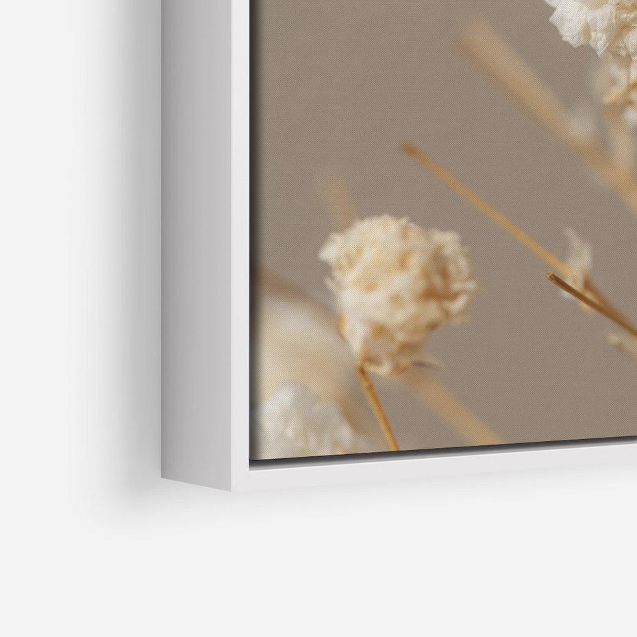 Obraz w ramie 70x100 - Przezroczyste piękno - gipsówka, suche - rama biała