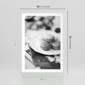 Plakat w ramie 50x70 - Makaroniki w Szarości - czarno biała fotografia, plakat - rama biała