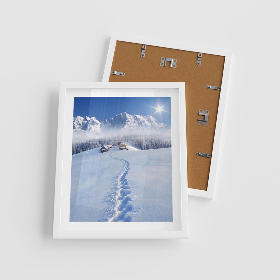 Plakat w ramie 40x50 - Magia zimowych gór - zima, góry - rama biała