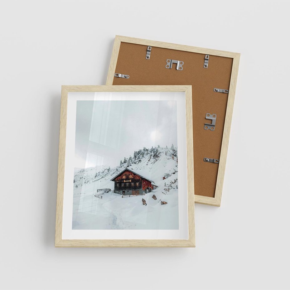 Plakat w ramie 40x50 - Zimowa Magia - domek, śnieg - rama drewno