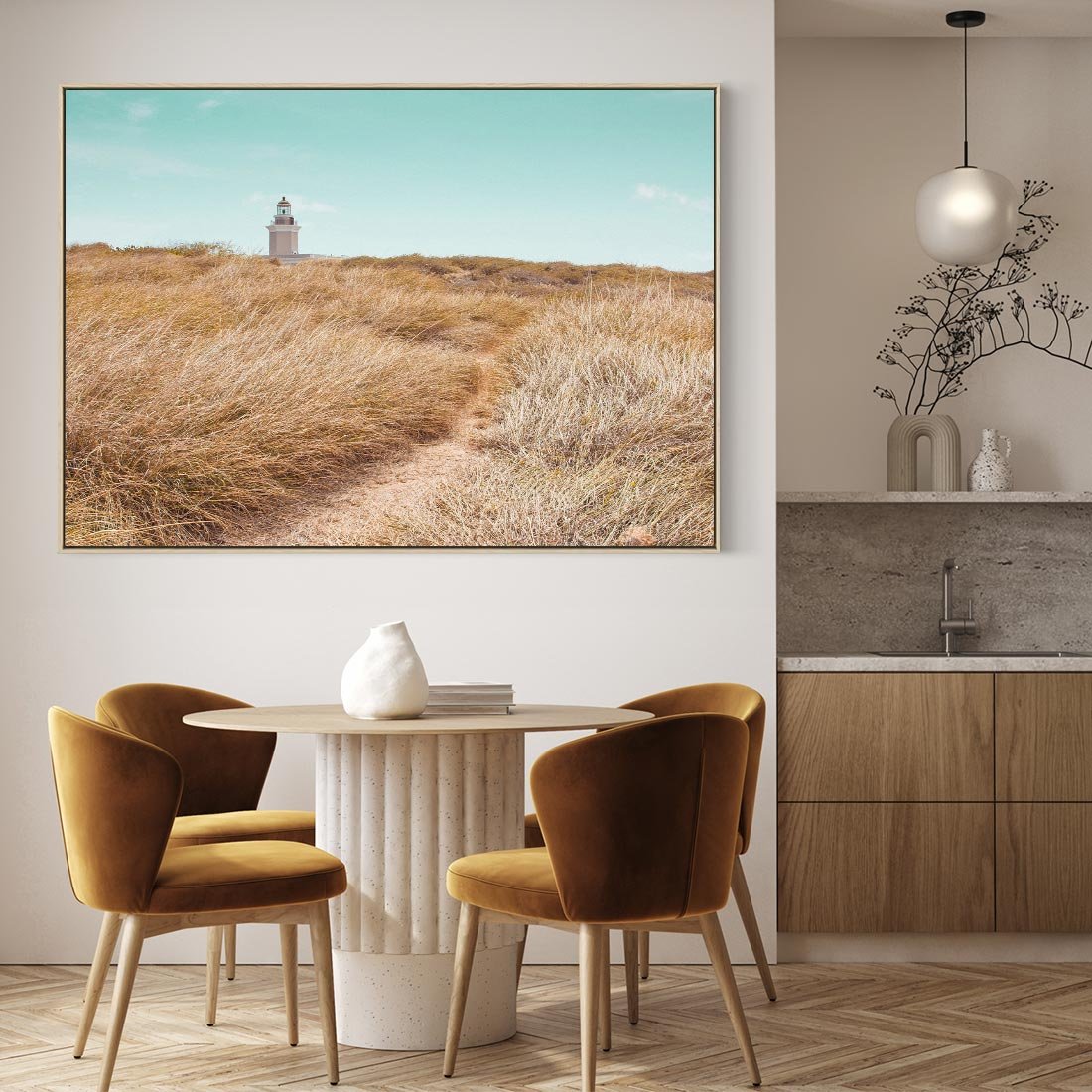 Obraz w ramie 120x80 - Tajemnicza Ścieżka - latarnia morska w oddali, suche trawy - rama drewno