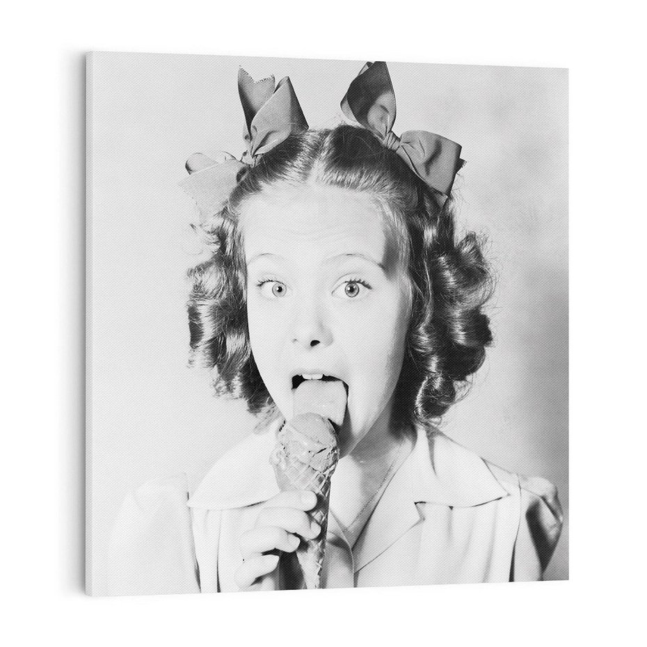 Obraz na płótnie 70x70 - Pyszny Deser - retro zdjęcie, czarno białe