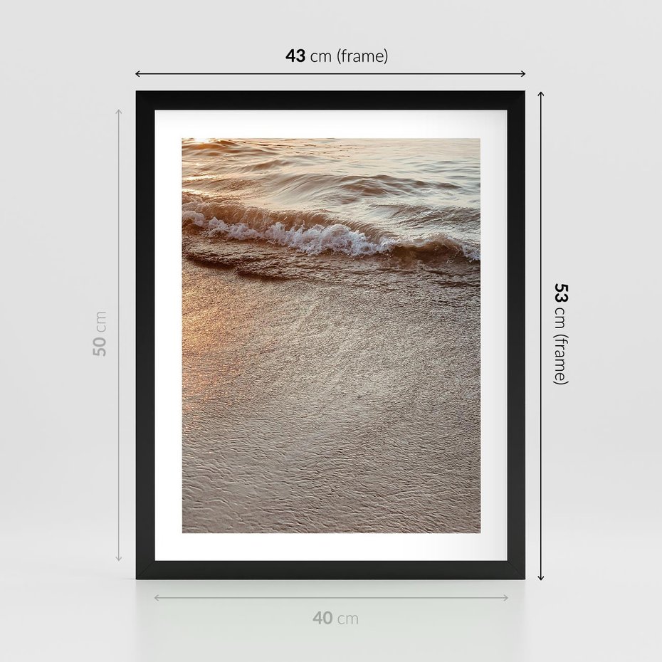 Plakat w ramie 40x50 - Spokój Morza: Fale na Plaży - fale, morze - rama czarna