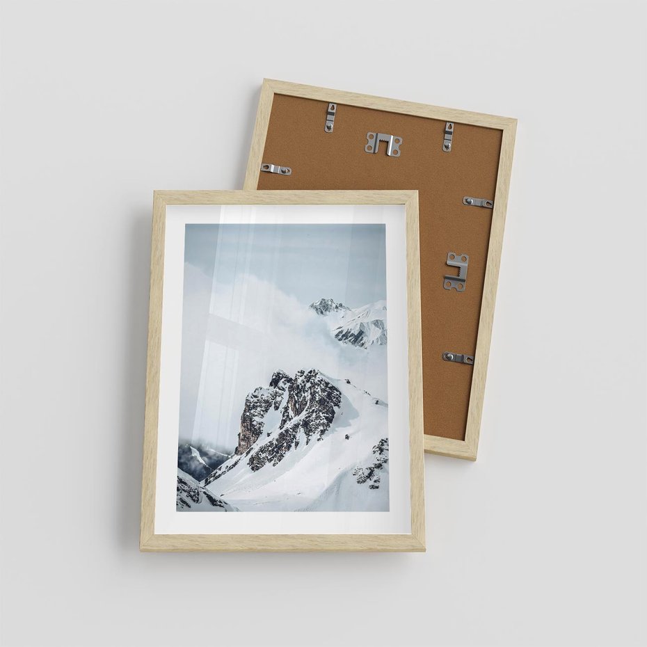 Plakat w ramie 30x40 - Górski Majestat - górskie szczyty pod śniegiem, górski krajobraz - rama drewno