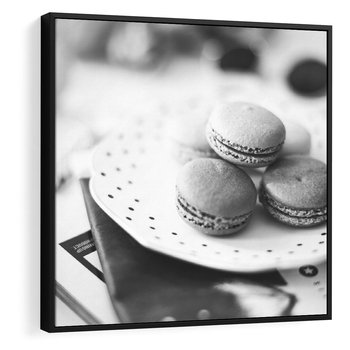 Obraz w ramie 50x50 - Makaroniki w Szarości - czarno biała fotografia, plakat - rama czarna
