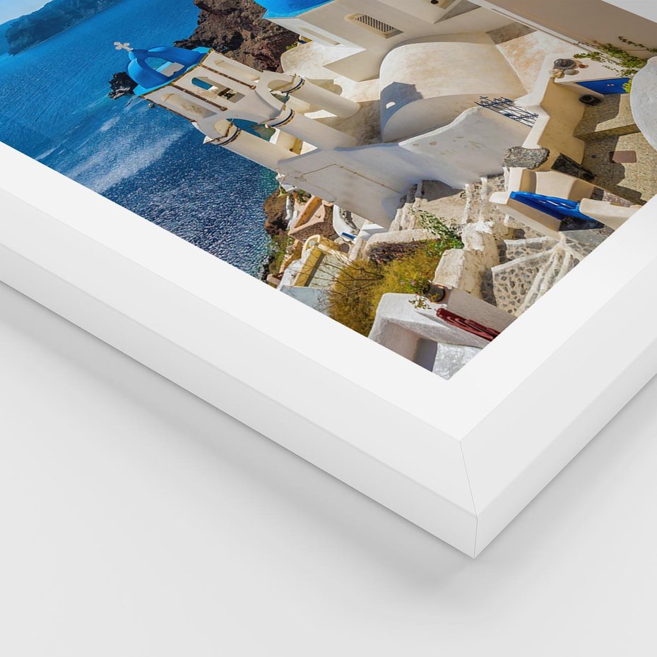 Plakat w ramie 30x40 - Urokliwy widok na Santorini - Santorini, widok - rama biała