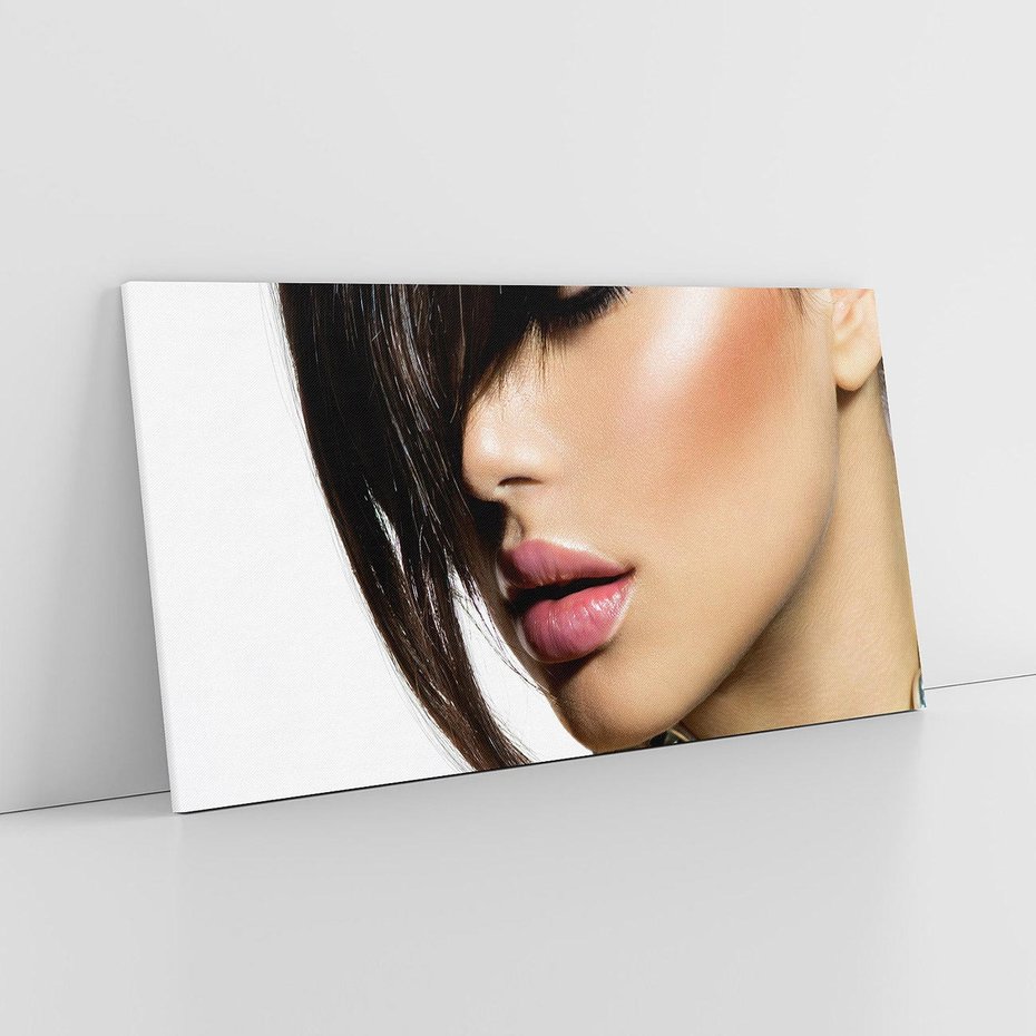 Obraz na płótnie 140x70 - Kobieca Fryzura w Ruchu - fryzura, kobieta