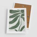 Plakat w ramie 50x70 - Zieleń Wewnętrznego Spokoju - zielony plakat, roślinne inspiracje - rama biała