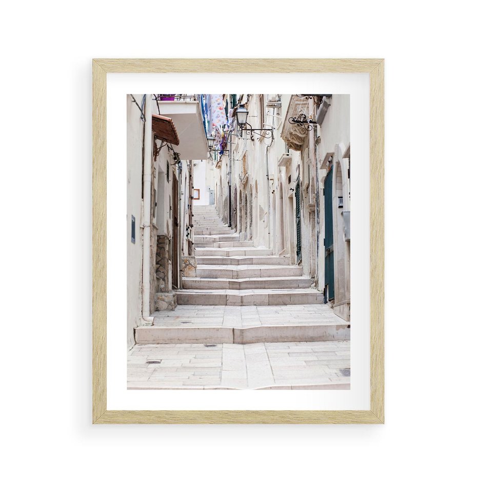 Plakat w ramie 40x50 - Urokliwa uliczka w perspektywie - uliczka, perspektywa - rama drewno