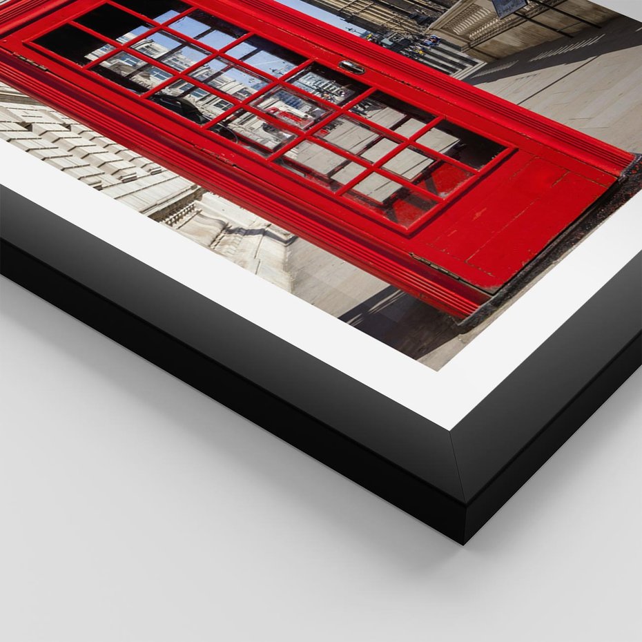 Plakat w ramie 30x40 - Ikoniczna budka telefoniczna w Londynie - budka, telefoniczna - rama czarna