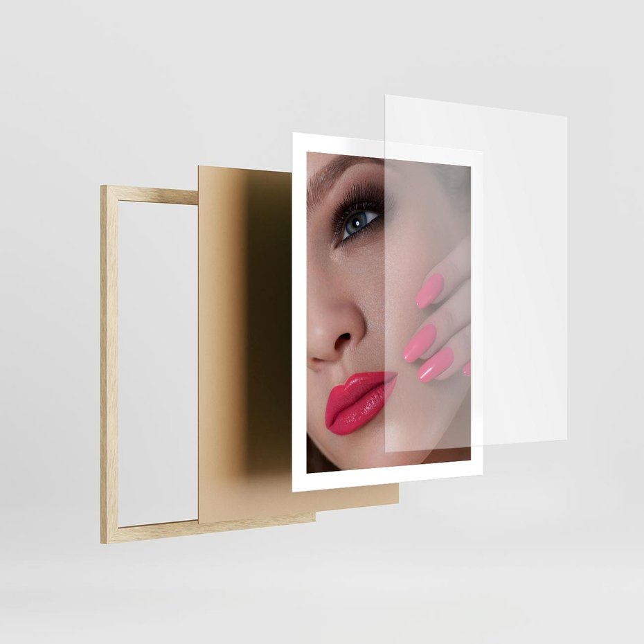Plakat w ramie 50x70 - Usta, manicure, spa: kobieca harmonia - usta, manicure - rama drewno
