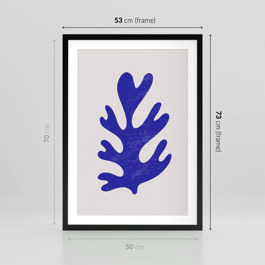 Plakat w ramie 50x70 - Przenikająca Struktura - boho plakat, niebieski liść w intensywnym kolorze - rama czarna