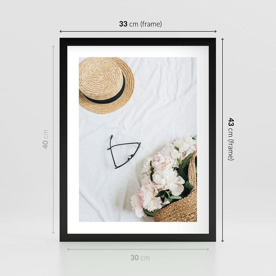 Plakat w ramie 30x40 - Urok Kobiecej Fotografii - kompozycja kobieca, fotografia - rama czarna