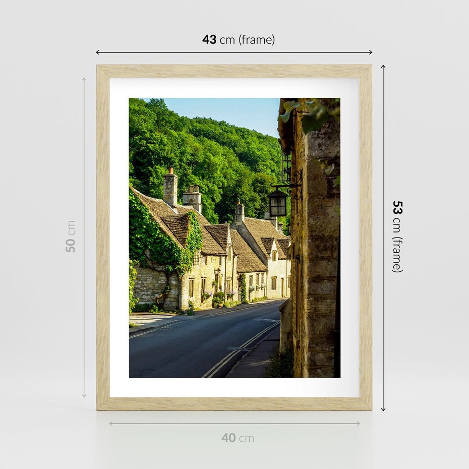 Plakat w ramie 40x50 - Odkryj tajemnice miasta - uliczka, perspektywa - rama drewno