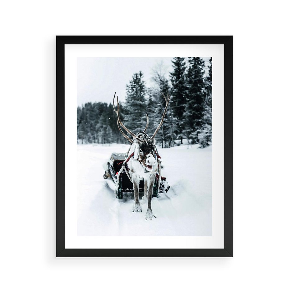 Plakat w ramie 40x50 - Świąteczna Przygoda - renifer, śnieg - rama czarna
