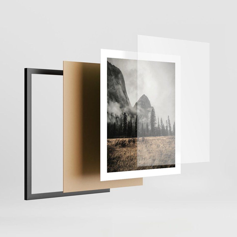 Plakat w ramie 40x50 - Mglisty Pejzaż Górski: Urok Niewidzialnośc - góry, krajobraz - rama czarna
