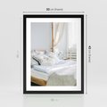 Plakat w ramie 30x40 - Relaks w Sypialni: Jasne Kolory - zdjęcie sypialni, łóżko - rama czarna