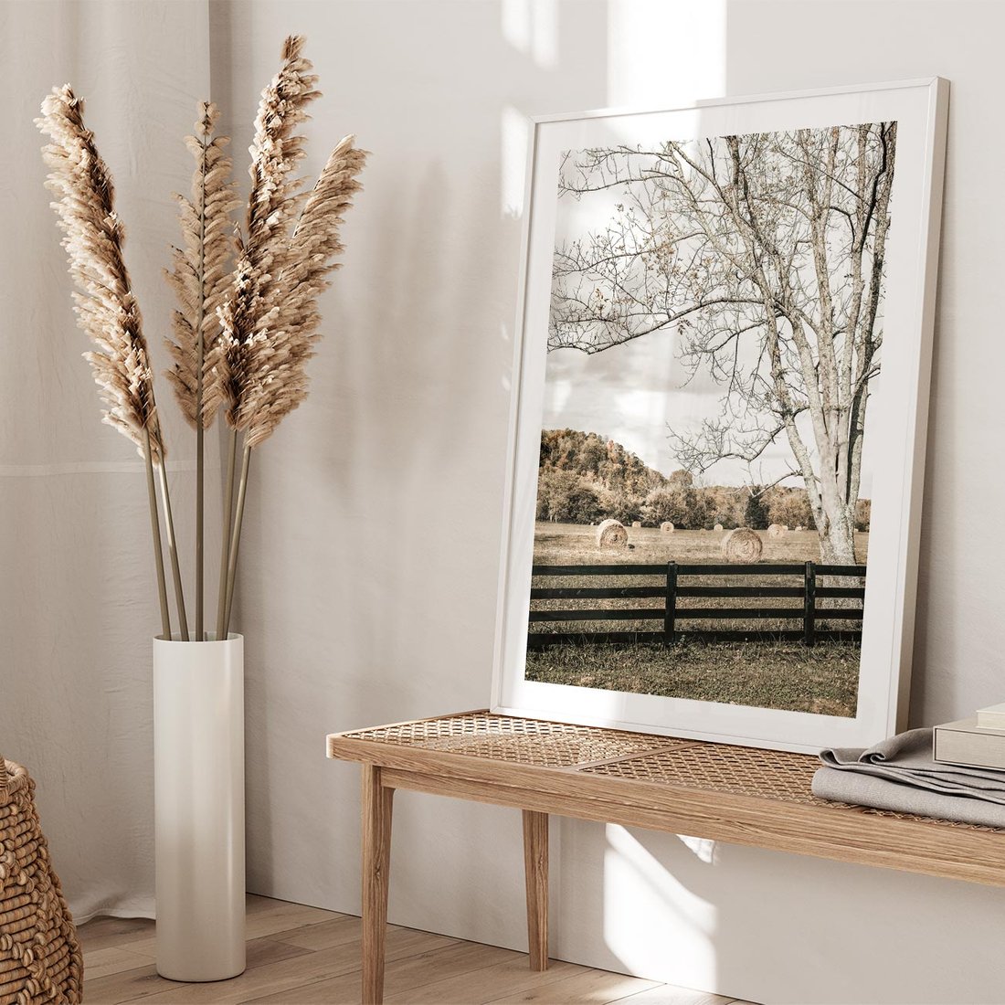 Plakat bez ramy 50x70 - Drzewa i Snopki Siana - farma, drzewa