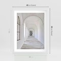 Plakat w ramie 40x50 - Architektoniczne Przejście - architektura, korytarz - rama biała