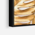 Obraz w ramie 50x70 - Monstera Złote Liście - monstera, złote - rama czarna