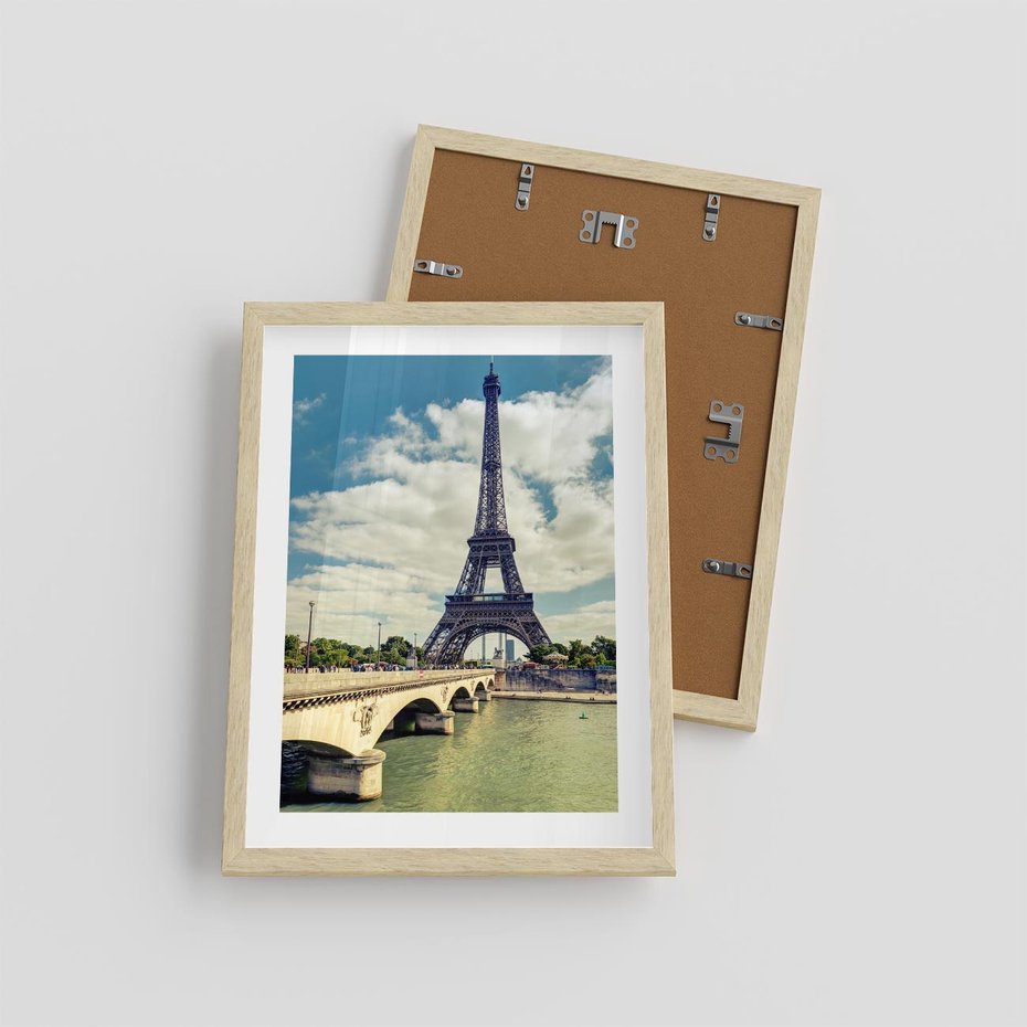 Plakat w ramie 30x40 - Wieża Eiffla - Ikona Paryża - wieża, Eiffla - rama drewno
